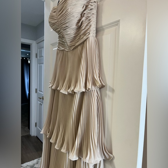 JJs House Strapless Sand Layered Dress - Picture 5 of 7